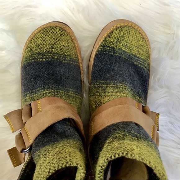 Sorel Yaquina Blanket Boots Wool Leather Strap Ankle Boho Outdoor Size 8 - Picture 3 of 7